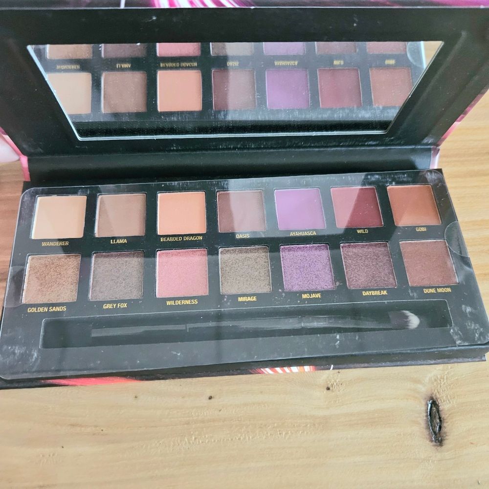 W7 Dusk Til Dawn 14 Pc Eyeshadow Palette - Matte & Shimmer - Neutrals & Nudes